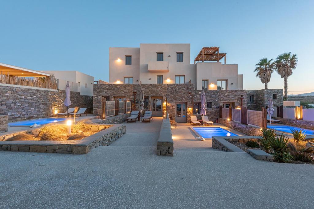 Paros Comfy Suites